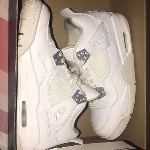 Air Jordon “Pure Money” 4s
